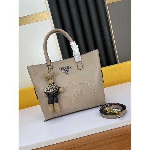 Prada AAA Quality Handbags For Women #925281