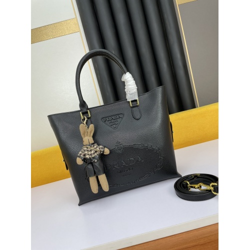 Prada AAA Quality Handbags For Women #925282