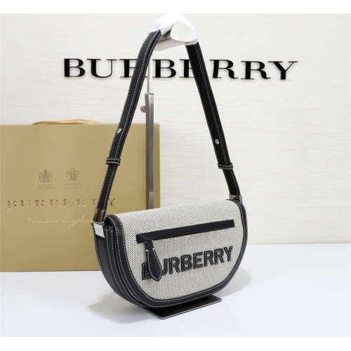 Replica Burberry AAA Messenger Bags For Women #925390 $105.00 USD for Wholesale