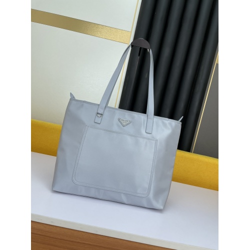 Prada AAA Quality Handbags For Women #926066