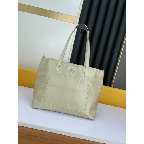 Prada AAA Quality Handbags For Women #926068