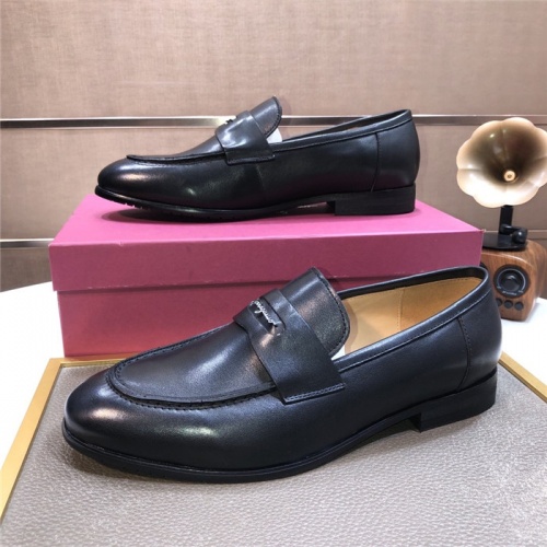 Replica Salvatore Ferragamo Leather Shoes For Men #926258 $96.00 USD for Wholesale