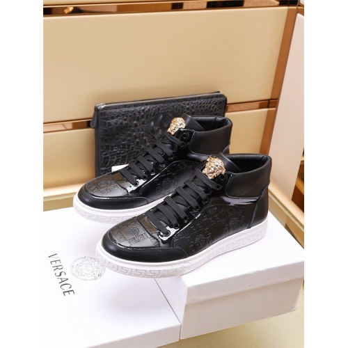 Versace High Tops Shoes For Men #926337