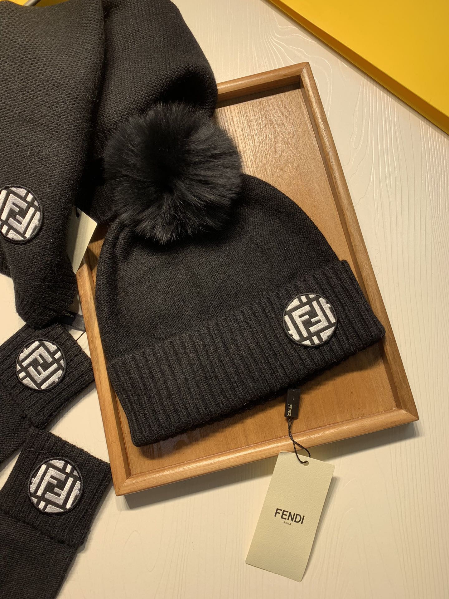 fendi hat and scarf set