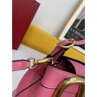 $105.00 USD Valentino AAA Quality Messenger Bags For Women #916783