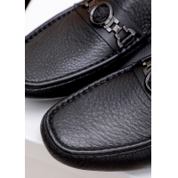 $72.00 USD Versace Leather Shoes For Men #917517
