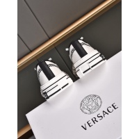 $82.00 USD Versace Casual Shoes For Men #918318