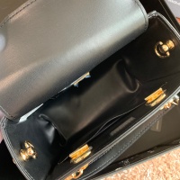 $202.00 USD Dolce & Gabbana D&G AAA Quality Messenger Bags For Women #920003