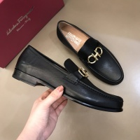 $162.00 USD Salvatore Ferragamo Leather Shoes For Men #922952