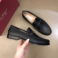 $162.00 USD Salvatore Ferragamo Leather Shoes For Men #922955