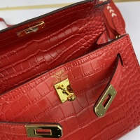 $92.00 USD Hermes AAA Quality Messenger Bags For Women #924161