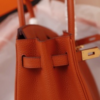 $170.00 USD Hermes AAA Quality Handbags For Women #926592