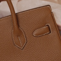 $170.00 USD Hermes AAA Quality Handbags For Women #926593