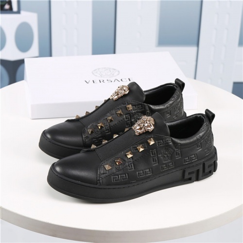 Replica Versace Casual Shoes For Men #927264 $72.00 USD for Wholesale