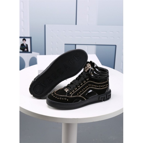 Replica Versace Casual Shoes For Men #927311 $82.00 USD for Wholesale