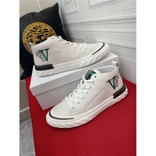 Versace High Tops Shoes For Men #928175