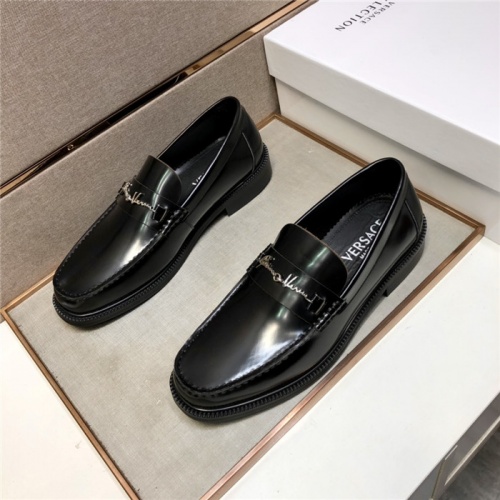 Versace Leather Shoes For Men #928253