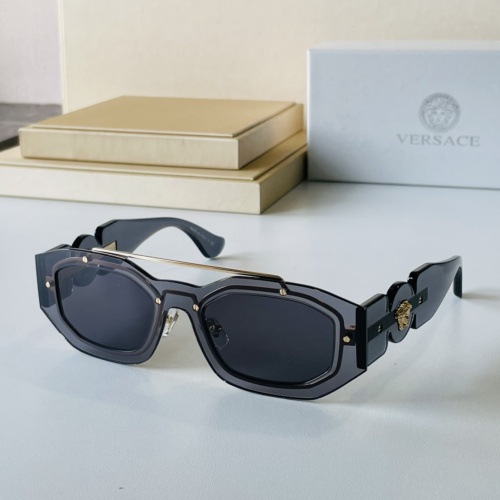 Versace AAA Quality Sunglasses #929488