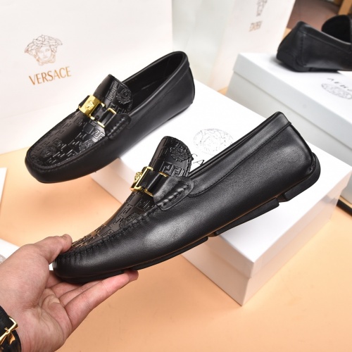 Replica Versace Casual Shoes For Men #930190 $80.00 USD for Wholesale