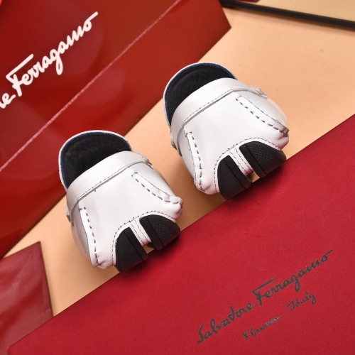 Replica Salvatore Ferragamo Leather Shoes For Men #930202 $80.00 USD for Wholesale