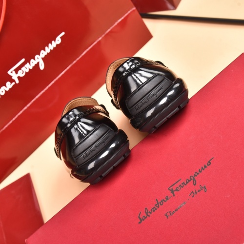 Replica Salvatore Ferragamo Leather Shoes For Men #930218 $92.00 USD for Wholesale