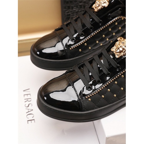 Replica Versace Casual Shoes For Men #930776 $82.00 USD for Wholesale