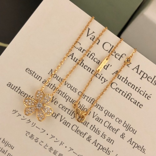 Van Cleef & Arpels Necklaces #930900