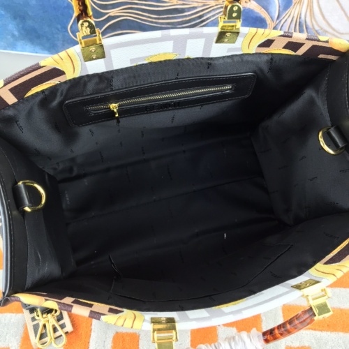 Replica Fendi AAA Quality Handbags For Women #931946 $132.00 USD for Wholesale