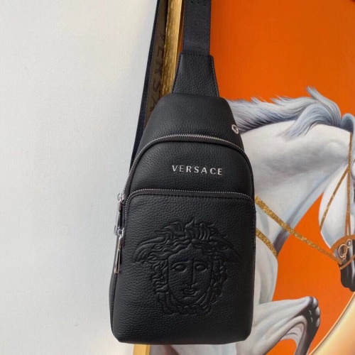 Versace AAA Man Messenger Bags #931949