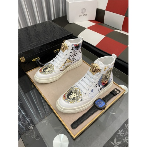 Versace High Tops Shoes For Men #931998
