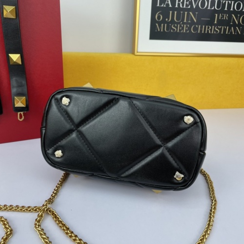 Replica Valentino AAA Quality Messenger Bags For Women #932191 $125.00 USD for Wholesale