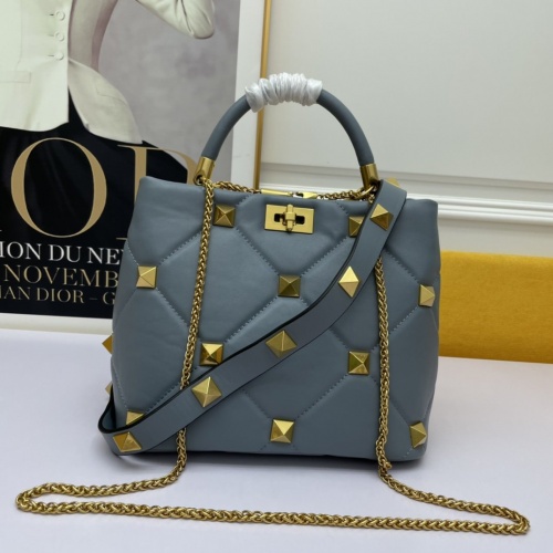 Valentino AAA Quality Messenger Bags For Women #932198 $130.00 USD, Wholesale Replica Valentino AAA Quality Messenger Bags