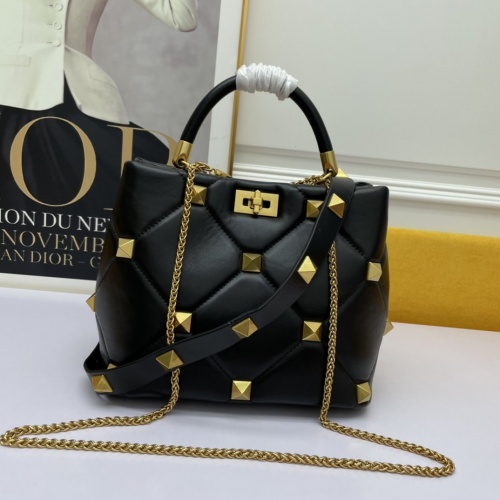Valentino AAA Quality Messenger Bags For Women #932199 $130.00 USD, Wholesale Replica Valentino AAA Quality Messenger Bags