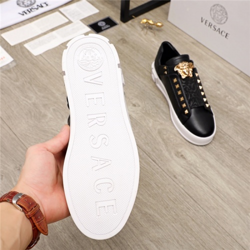 Replica Versace Casual Shoes For Men #932248 $72.00 USD for Wholesale