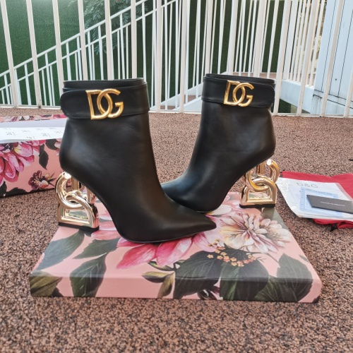 Replica Dolce & Gabbana D&G Boots For Women #932630 $172.00 USD for Wholesale