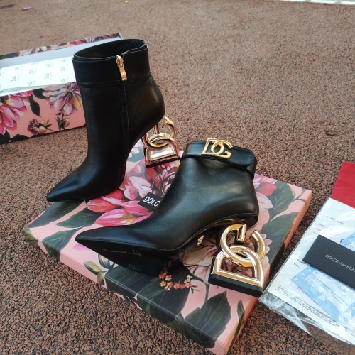Replica Dolce & Gabbana D&G Boots For Women #932630 $172.00 USD for Wholesale