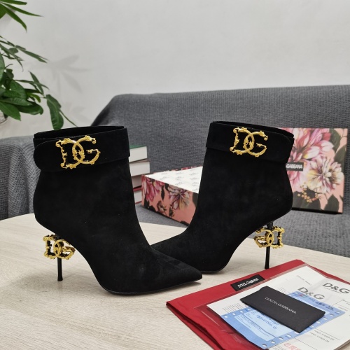 Replica Dolce & Gabbana D&G Boots For Women #932631 $172.00 USD for Wholesale