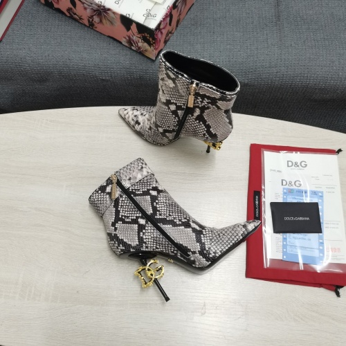 Replica Dolce & Gabbana D&G Boots For Women #932636 $172.00 USD for Wholesale