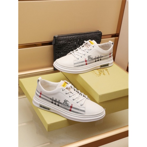 Replica Burberry Casual Shoes For Men #932715 $82.00 USD for Wholesale