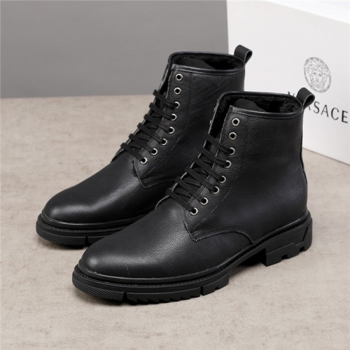 Versace Boots For Men #933469