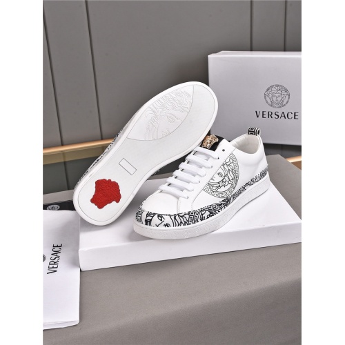 Replica Versace Casual Shoes For Men #933664 $72.00 USD for Wholesale