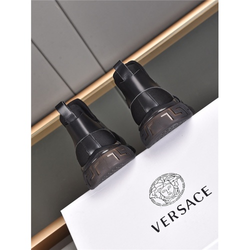 Replica Versace Casual Shoes For Men #933665 $80.00 USD for Wholesale