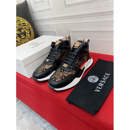 Replica Versace Casual Shoes For Men #933671 $82.00 USD for Wholesale