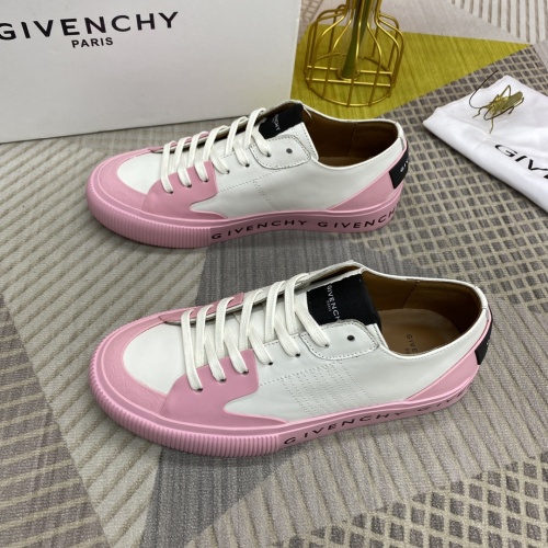 Givenchy Casual Shoes For Women #933736