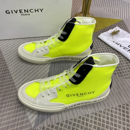 Givenchy High Tops Shoes For Men #933760