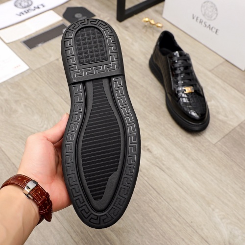 Replica Versace Casual Shoes For Men #934217 $76.00 USD for Wholesale