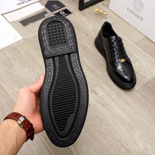 Replica Versace Casual Shoes For Men #934218 $76.00 USD for Wholesale