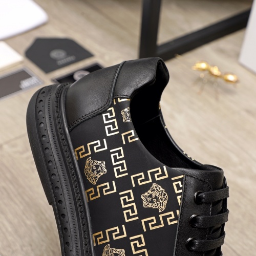 Replica Versace Casual Shoes For Men #934219 $76.00 USD for Wholesale