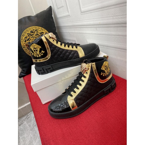 Versace High Tops Shoes For Men #934227