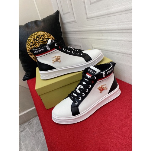Burberry High Tops Shoes For Men #934291